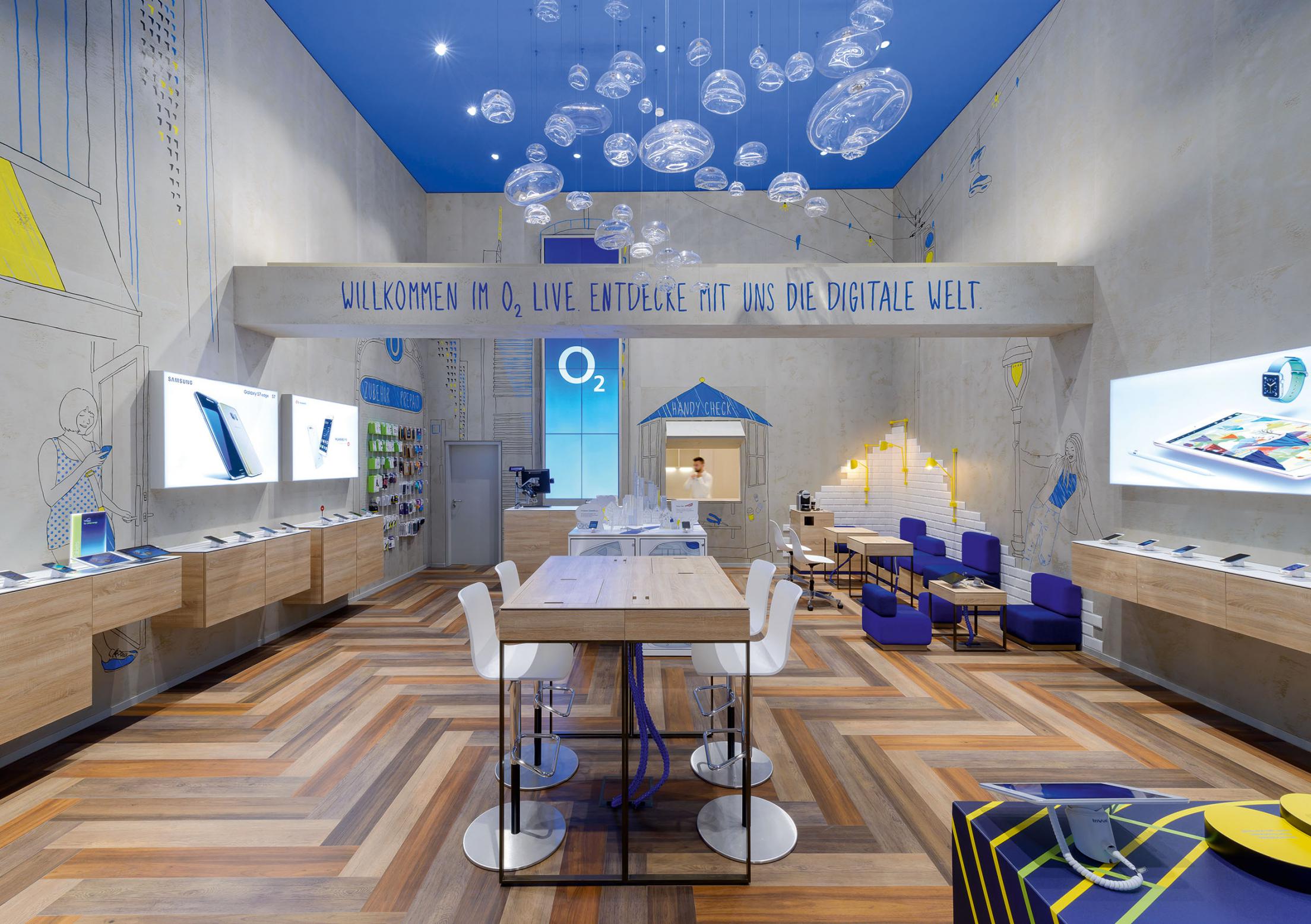 普陀區(qū)90平藍白色調手機營業(yè)廳辦公室裝修設計-第3張圖片-上海古都建筑設計集團 普陀區(qū)90平藍白色調手機營業(yè)廳辦公室裝修設計-第3張圖片-上海古都建筑設計集團