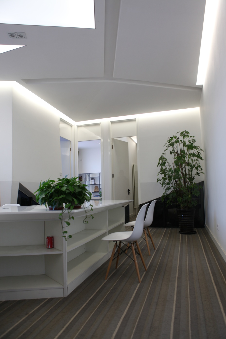 長(zhǎng)寧區(qū)小型簡(jiǎn)約辦公室裝修設(shè)計(jì)-第3張圖片-上海古都建筑設(shè)計(jì)集團(tuán) 長(zhǎng)寧區(qū)小型簡(jiǎn)約辦公室裝修設(shè)計(jì)-第3張圖片-上海古都建筑設(shè)計(jì)集團(tuán)