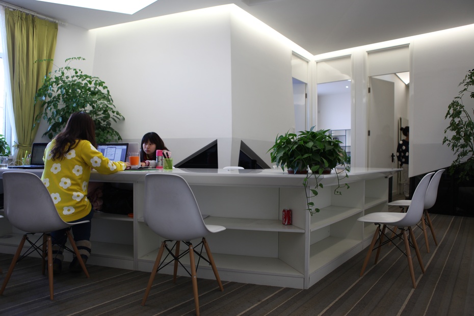 長(zhǎng)寧區(qū)小型簡(jiǎn)約辦公室裝修設(shè)計(jì)-第1張圖片-上海古都建筑設(shè)計(jì)集團(tuán) 長(zhǎng)寧區(qū)小型簡(jiǎn)約辦公室裝修設(shè)計(jì)-第1張圖片-上海古都建筑設(shè)計(jì)集團(tuán)