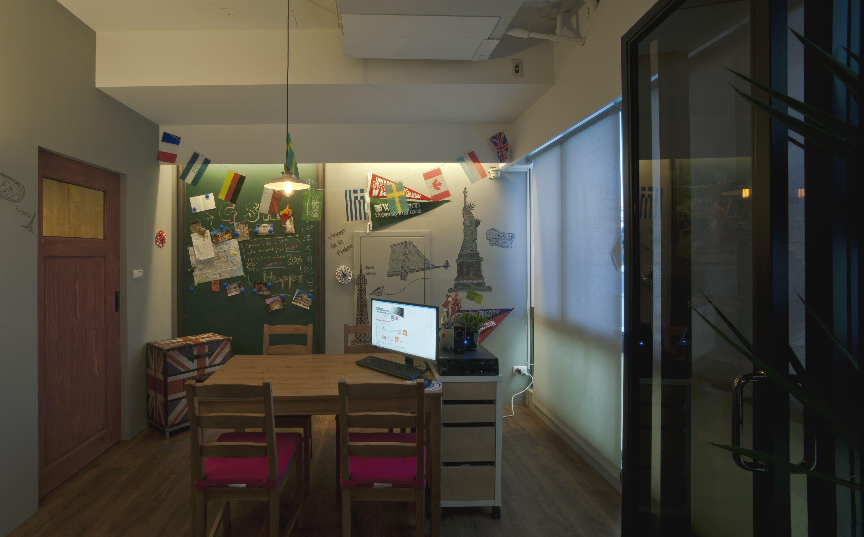 徐匯區(qū)復(fù)古圖書室裝修設(shè)計-第5張圖片-上海古都建筑設(shè)計集團(tuán) 徐匯區(qū)復(fù)古圖書室裝修設(shè)計-第5張圖片-上海古都建筑設(shè)計集團(tuán)