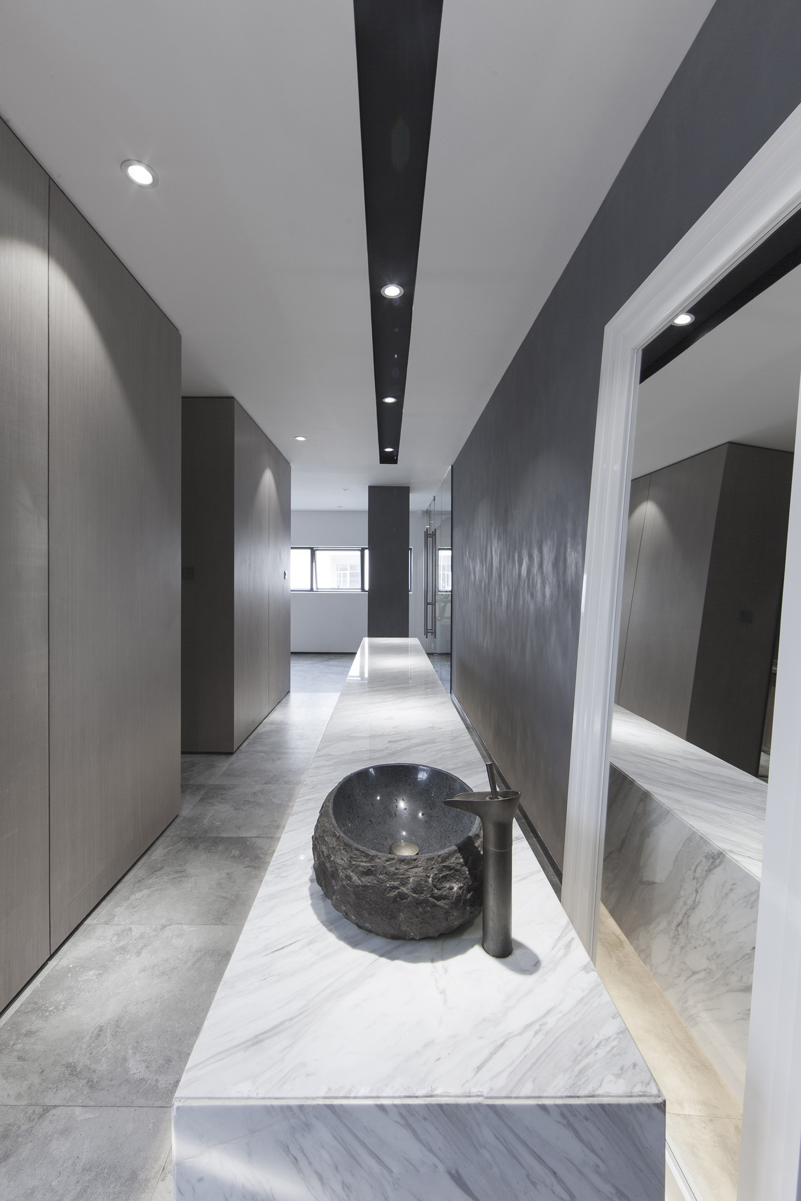 上海辦公室裝修空曠接待室裝修設(shè)計(jì)-第8張圖片-上海古都建筑設(shè)計(jì)集團(tuán) 上海辦公室裝修空曠接待室裝修設(shè)計(jì)-第8張圖片-上海古都建筑設(shè)計(jì)集團(tuán)