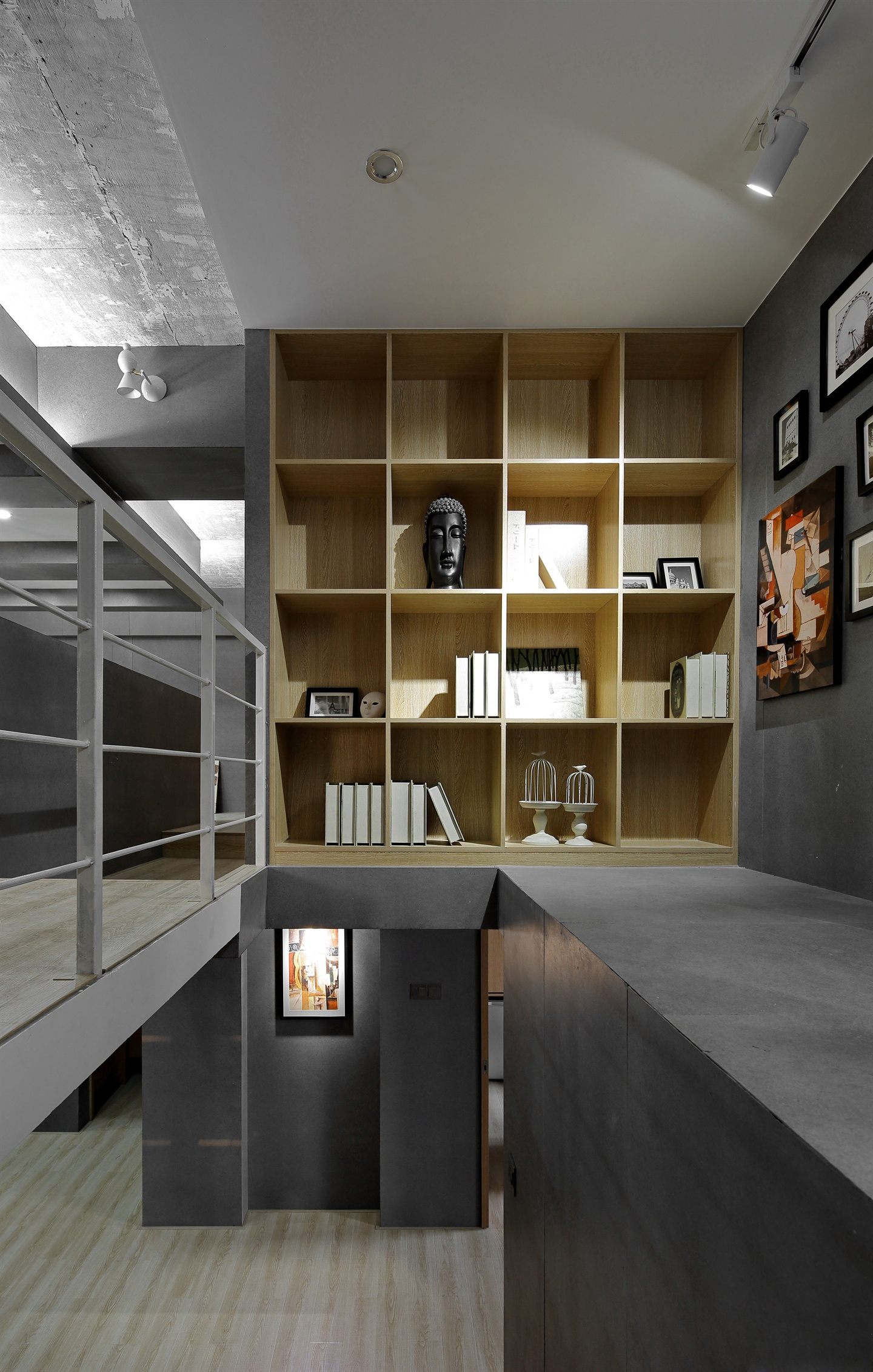 上海復(fù)式工業(yè)風(fēng)辦公室裝修設(shè)計(jì)-第14張圖片-上海古都建筑設(shè)計(jì)集團(tuán) 上海復(fù)式工業(yè)風(fēng)辦公室裝修設(shè)計(jì)-第14張圖片-上海古都建筑設(shè)計(jì)集團(tuán)