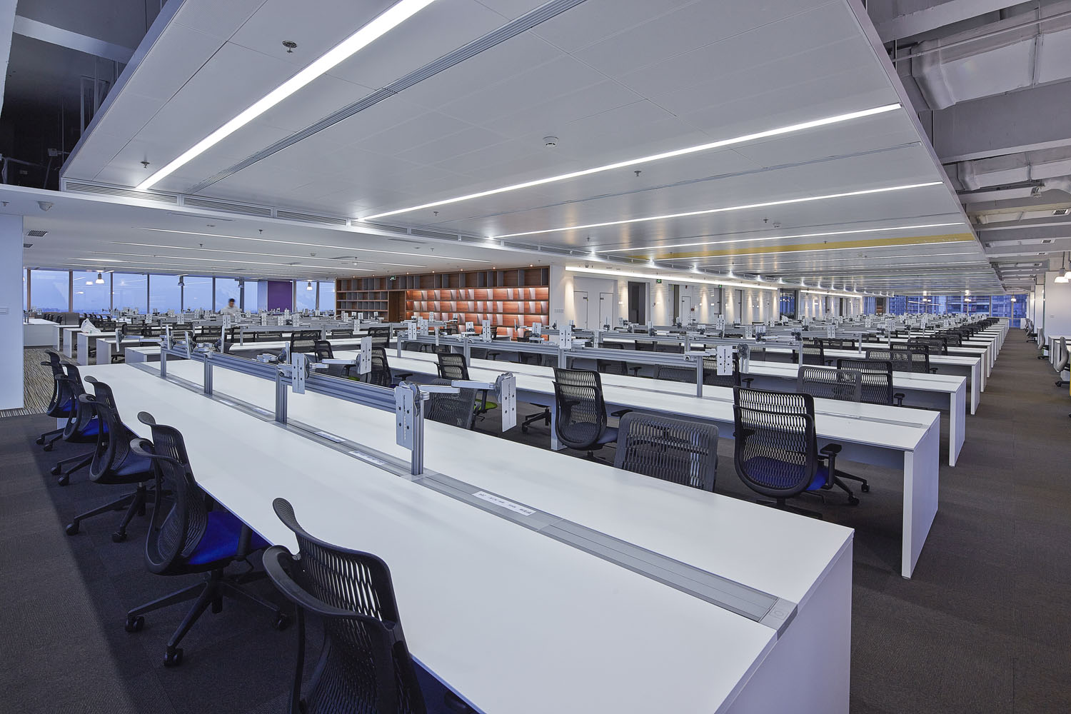 現(xiàn)代科技風(fēng)辦公室裝修設(shè)計(jì)效果圖-第2張圖片-上海古都建筑設(shè)計(jì)集團(tuán) 現(xiàn)代科技風(fēng)辦公室裝修設(shè)計(jì)效果圖-第2張圖片-上海古都建筑設(shè)計(jì)集團(tuán)