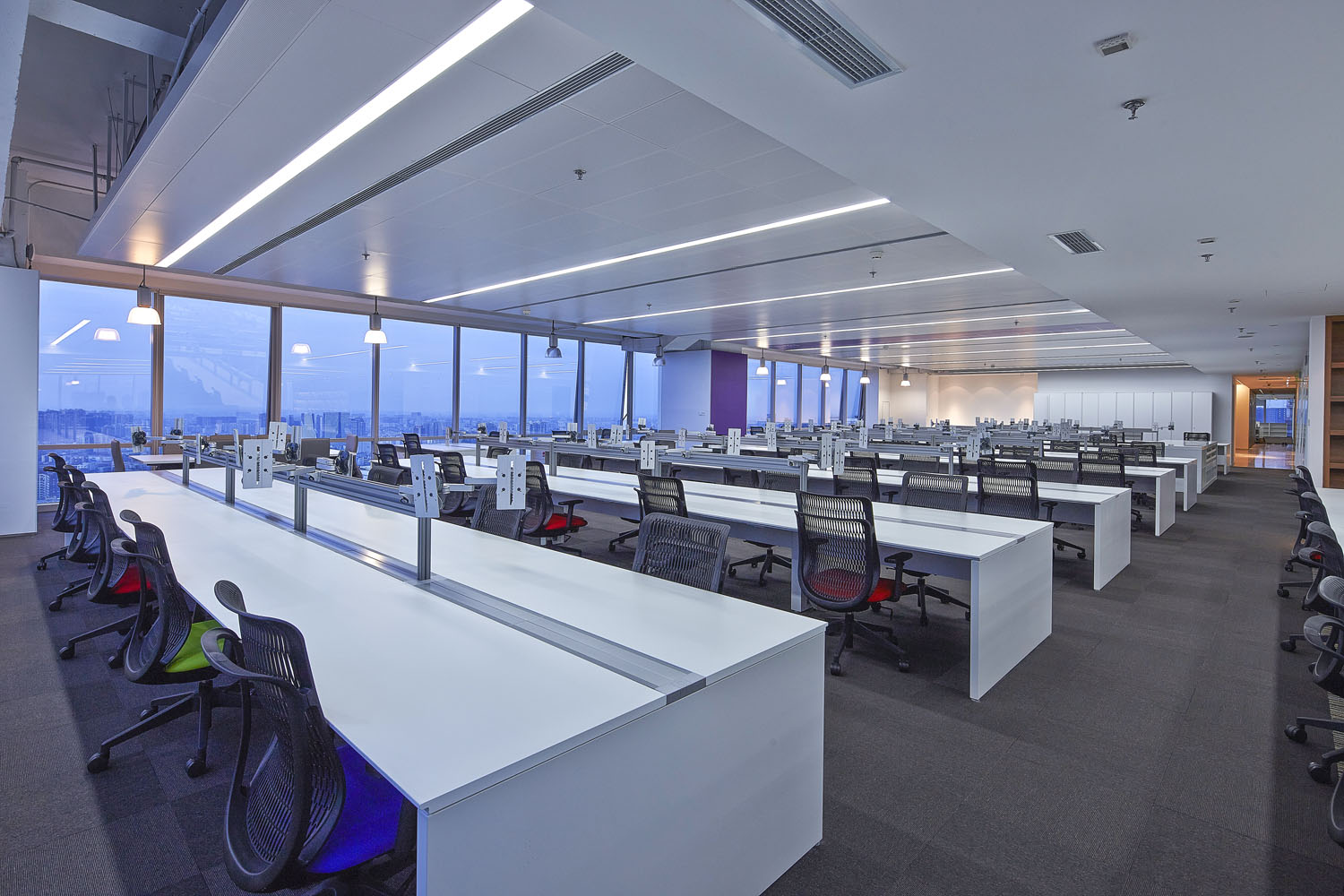 現(xiàn)代科技風(fēng)辦公室裝修設(shè)計(jì)效果圖-第3張圖片-上海古都建筑設(shè)計(jì)集團(tuán) 現(xiàn)代科技風(fēng)辦公室裝修設(shè)計(jì)效果圖-第3張圖片-上海古都建筑設(shè)計(jì)集團(tuán)