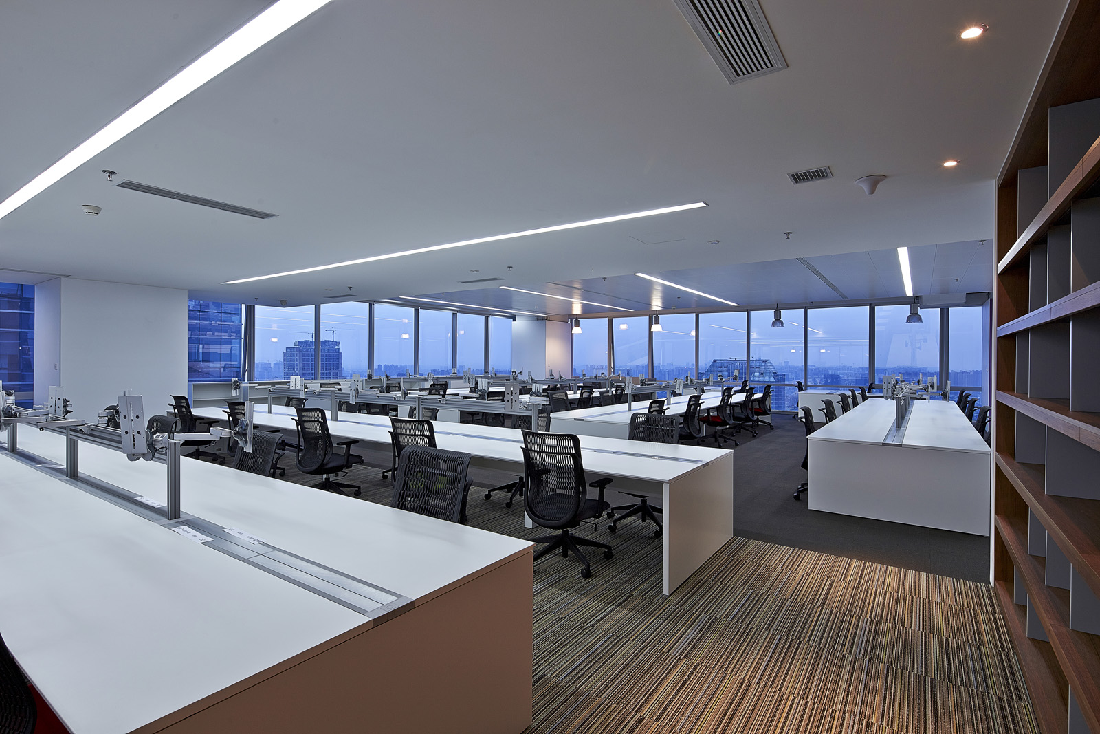 現(xiàn)代科技風(fēng)辦公室裝修設(shè)計(jì)效果圖-第8張圖片-上海古都建筑設(shè)計(jì)集團(tuán) 現(xiàn)代科技風(fēng)辦公室裝修設(shè)計(jì)效果圖-第8張圖片-上海古都建筑設(shè)計(jì)集團(tuán)