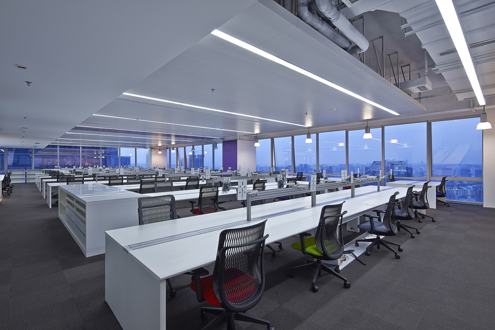 現(xiàn)代科技風(fēng)辦公室裝修設(shè)計(jì)效果圖-第13張圖片-上海古都建筑設(shè)計(jì)集團(tuán) 現(xiàn)代科技風(fēng)辦公室裝修設(shè)計(jì)效果圖-第13張圖片-上海古都建筑設(shè)計(jì)集團(tuán)