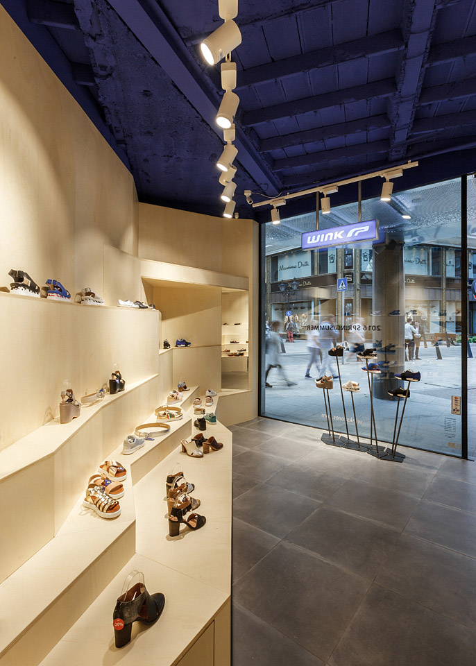 立體風(fēng)鞋店辦公室裝修設(shè)計-第2張圖片-上海古都建筑設(shè)計集團(tuán) 立體風(fēng)鞋店辦公室裝修設(shè)計-第2張圖片-上海古都建筑設(shè)計集團(tuán)