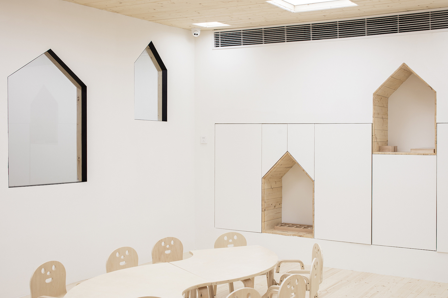 簡潔早教機(jī)構(gòu)辦公室裝修設(shè)計(jì)-第1張圖片-上海古都建筑設(shè)計(jì)集團(tuán) 簡潔早教機(jī)構(gòu)辦公室裝修設(shè)計(jì)-第1張圖片-上海古都建筑設(shè)計(jì)集團(tuán)