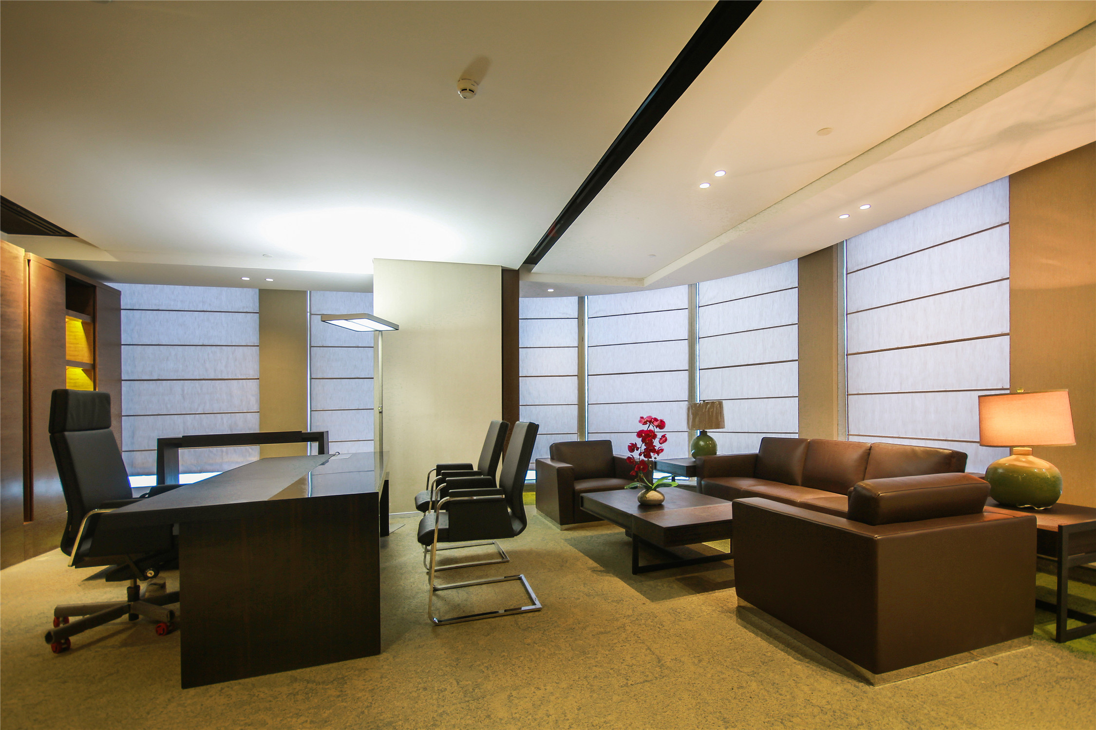 嘉定區(qū)現(xiàn)代簡約辦公室裝修設(shè)計-第4張圖片-上海古都建筑設(shè)計集團(tuán) 嘉定區(qū)現(xiàn)代簡約辦公室裝修設(shè)計-第4張圖片-上海古都建筑設(shè)計集團(tuán)