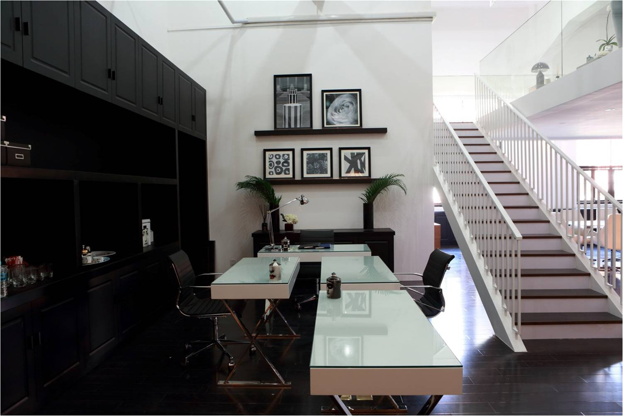 復(fù)式女裝店裝修設(shè)計(jì)-第4張圖片-上海古都建筑設(shè)計(jì)集團(tuán) 復(fù)式女裝店裝修設(shè)計(jì)-第4張圖片-上海古都建筑設(shè)計(jì)集團(tuán)