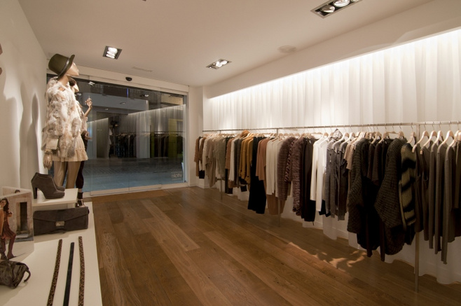 復(fù)古服裝店裝修設(shè)計效果圖-第5張圖片-上海古都建筑設(shè)計集團 復(fù)古服裝店裝修設(shè)計效果圖-第5張圖片-上海古都建筑設(shè)計集團