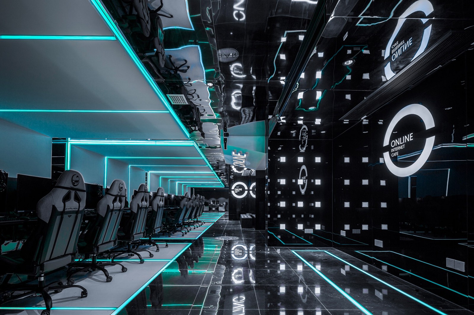 科技電競風格網(wǎng)吧裝修設計-第3張圖片-上海古都建筑設計集團 科技電競風格網(wǎng)吧裝修設計-第3張圖片-上海古都建筑設計集團