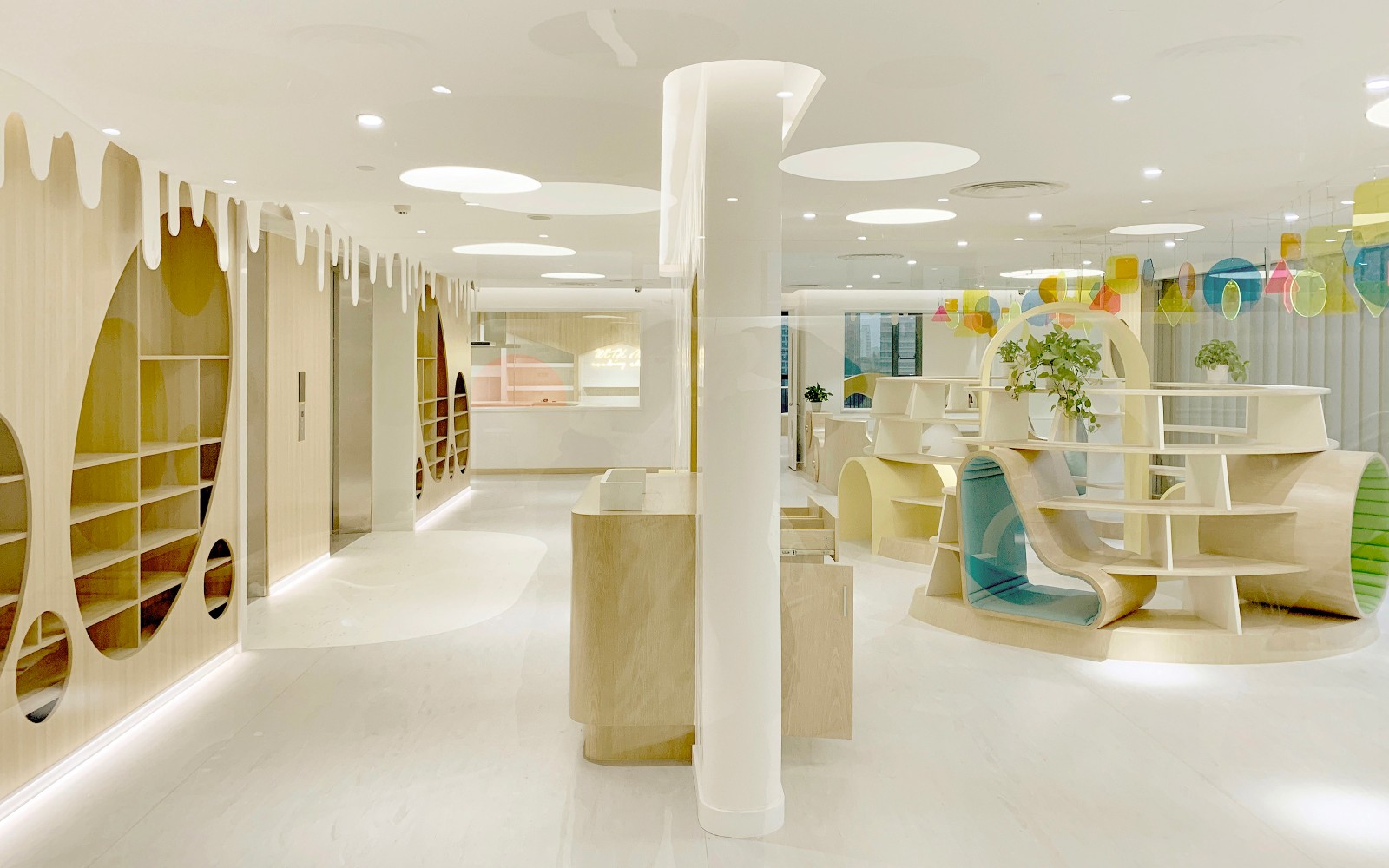 時尚溫馨親子會所裝修設(shè)計(jì)-第1張圖片-上海古都建筑設(shè)計(jì)集團(tuán)