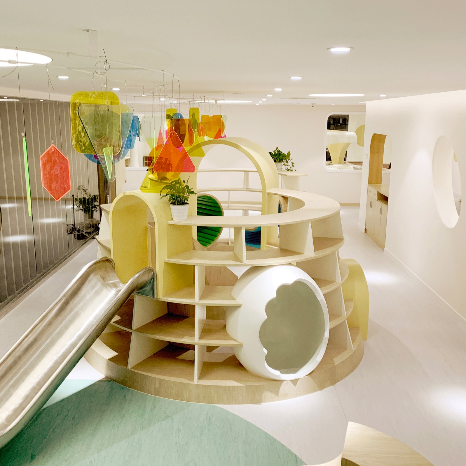 時尚溫馨親子會所裝修設(shè)計(jì)-第3張圖片-上海古都建筑設(shè)計(jì)集團(tuán)