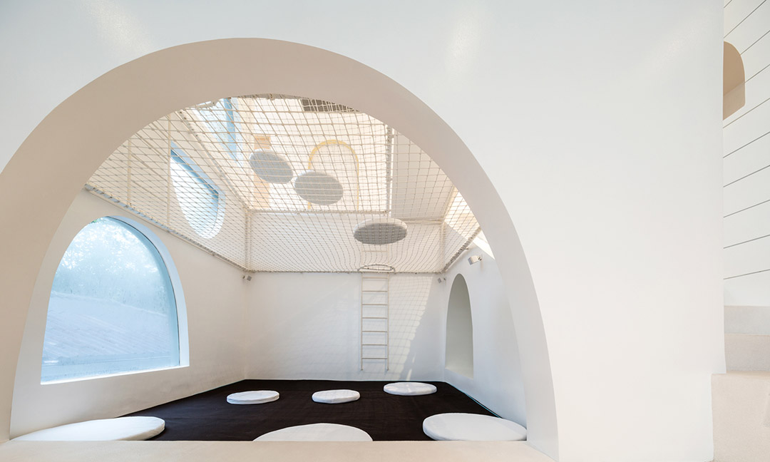 白色調(diào)簡約親子樂園裝修設(shè)計(jì)-第1張圖片-上海古都建筑設(shè)計(jì)集團(tuán) 白色調(diào)簡約親子樂園裝修設(shè)計(jì)-第1張圖片-上海古都建筑設(shè)計(jì)集團(tuán)