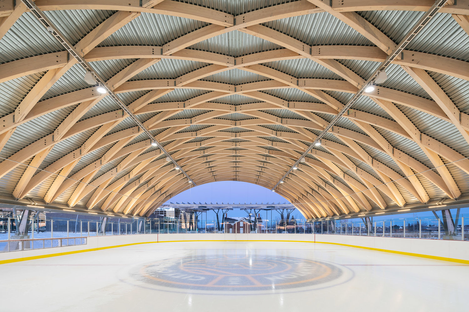 大型簡(jiǎn)約溜冰場(chǎng)裝修設(shè)計(jì)-第3張圖片-上海古都建筑設(shè)計(jì)集團(tuán)