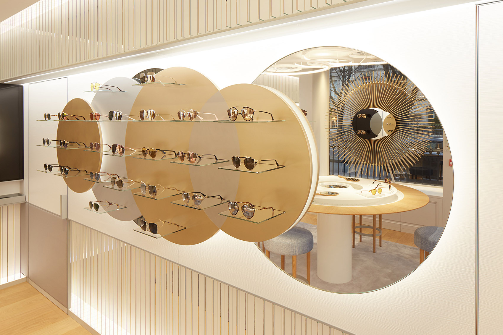 時(shí)尚簡(jiǎn)約眼鏡店裝修設(shè)計(jì)-第4張圖片-上海古都建筑設(shè)計(jì)集團(tuán) 時(shí)尚簡(jiǎn)約眼鏡店裝修設(shè)計(jì)-第4張圖片-上海古都建筑設(shè)計(jì)集團(tuán)